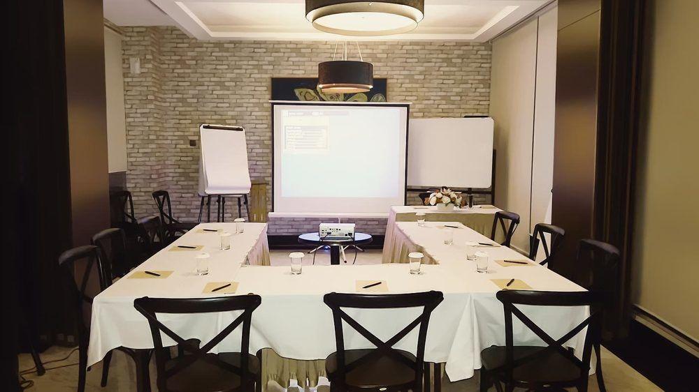 Sotis Hotel Джакарта Екстериор снимка