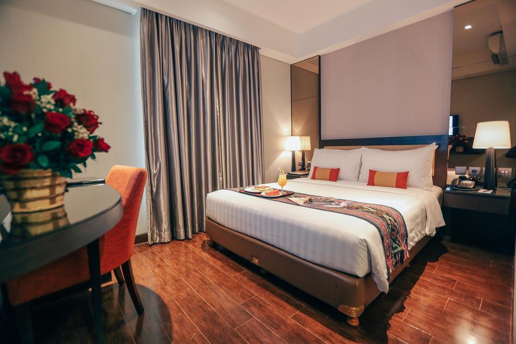 Sotis Hotel Джакарта Екстериор снимка