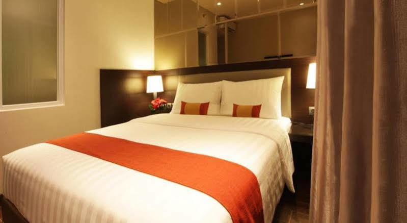Sotis Hotel Джакарта Екстериор снимка